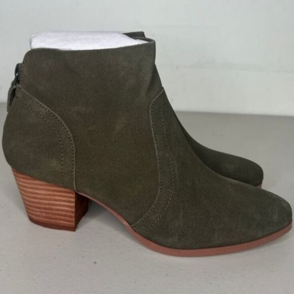 Violet & Red Suede Cupid Bootie Size 6.5 New Leather Block Heel Olive Green - Picture 8 of 9